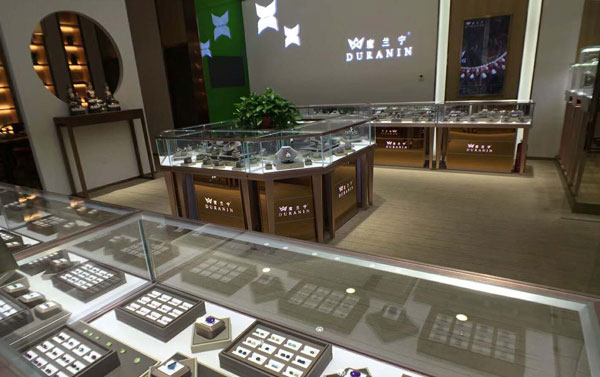 信譽(yù)好的深圳珠寶展示柜臺廠家，認(rèn)真看就明白了!