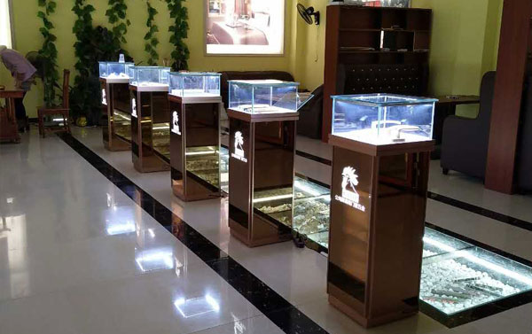 上海珠寶展示柜定制，避免上當受騙，這三點一定要看!